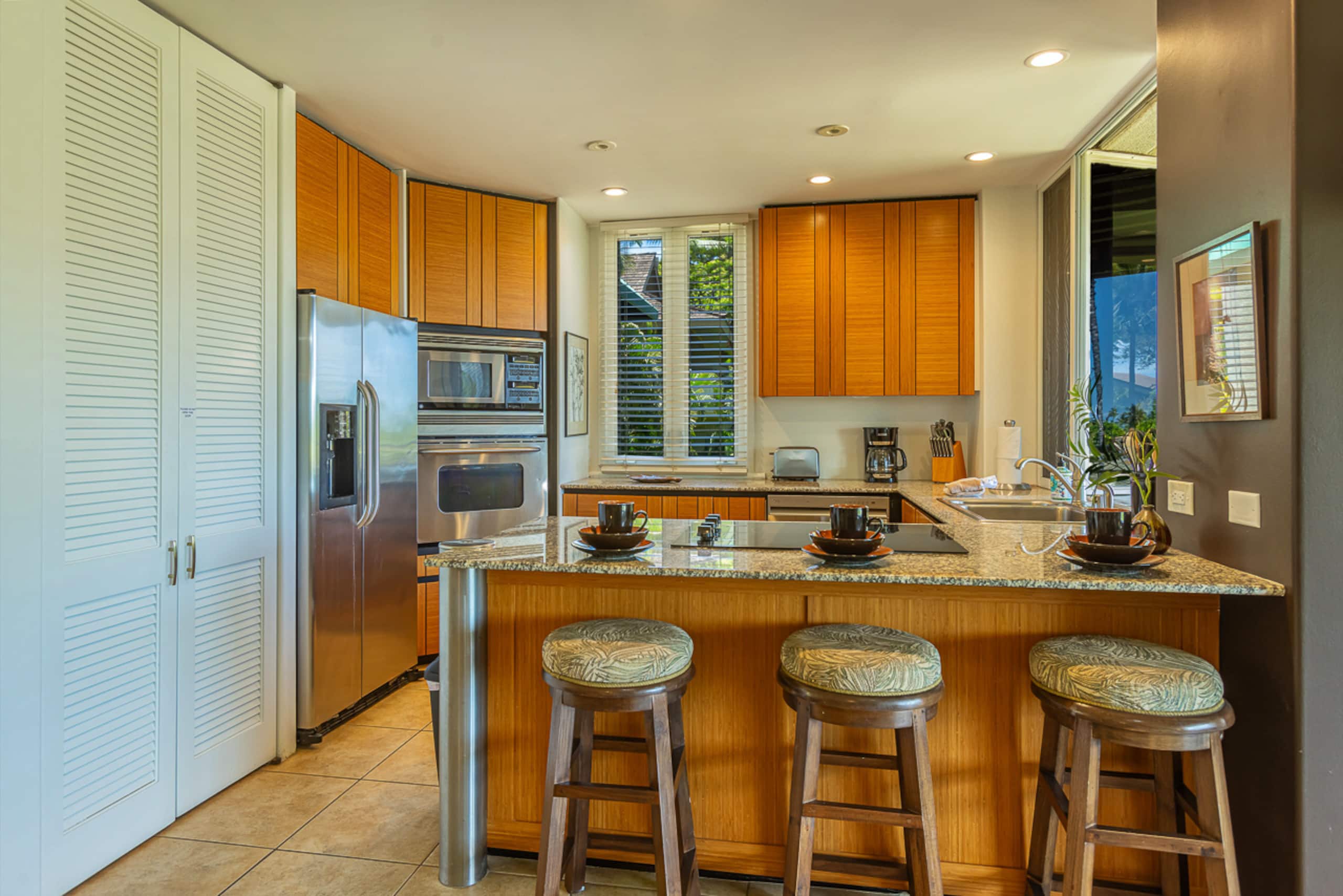 Condo in Wailea · ★4.83 · 2 bedrooms · 2 beds · 2 baths - Image 10