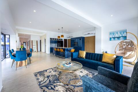 Handelskade's Grand Historical Penthouse: Refined