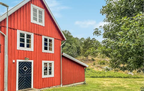 Stunning home in Ronneby with kitchen