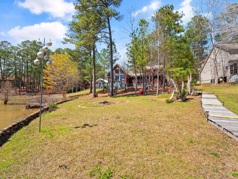 Roost - main house and 4 guest suites