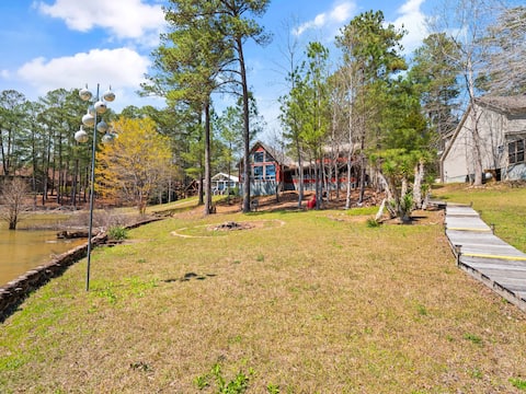 Roost - main house and 4 guest suites
