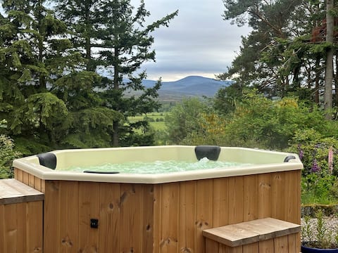 Ardchoile - Peaceful Highland Escape with Hot Tub