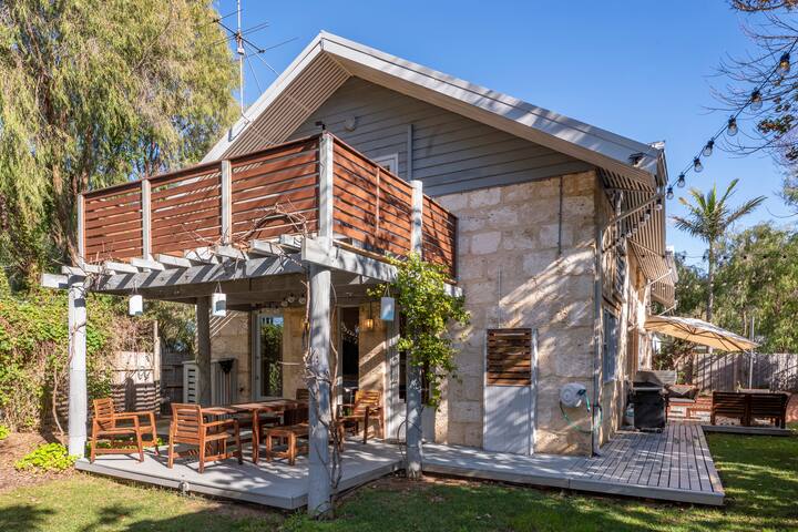 Stone House—A Family Beachside Escape gallery image 2