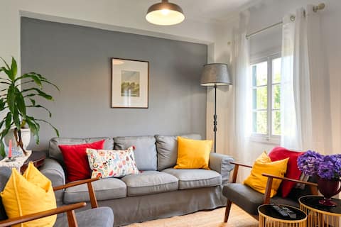 Os Ferreirinhos, a Home in Madeira