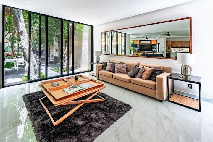 Hosteando managed Airbnb listing 1