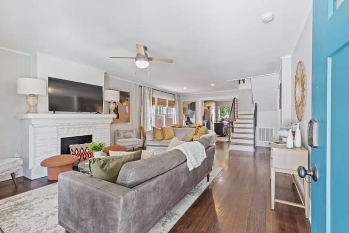 Midtown Masterpiece W/hot Tub, 2 Kings, Spa Bath - 塔爾薩