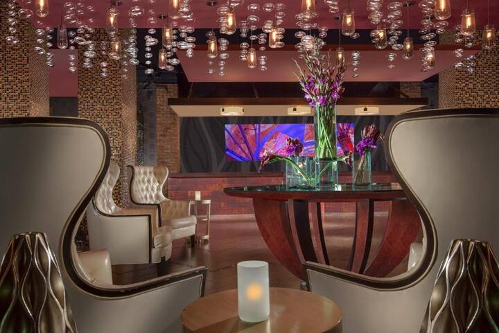 Comfort and Convenience! Two Units with City View! gallery image 4