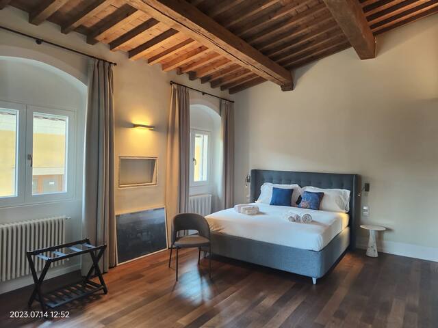 Presidential Penthouse – 3bed/3bath Just Renovated gallery image 3