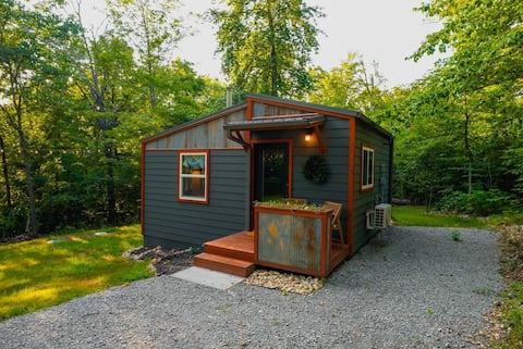 Secluded Ozark Cabin • Fire Pit & (New) Hot Tub