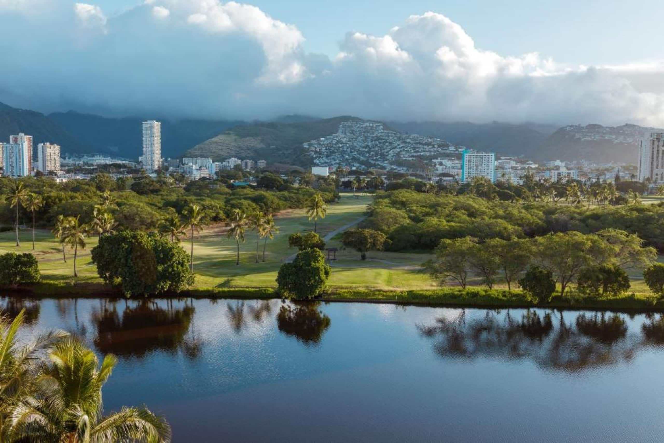 Hotel in Honolulu · ★4.93 · 1 bedroom · 2 beds · 1 shared bath - Image 16