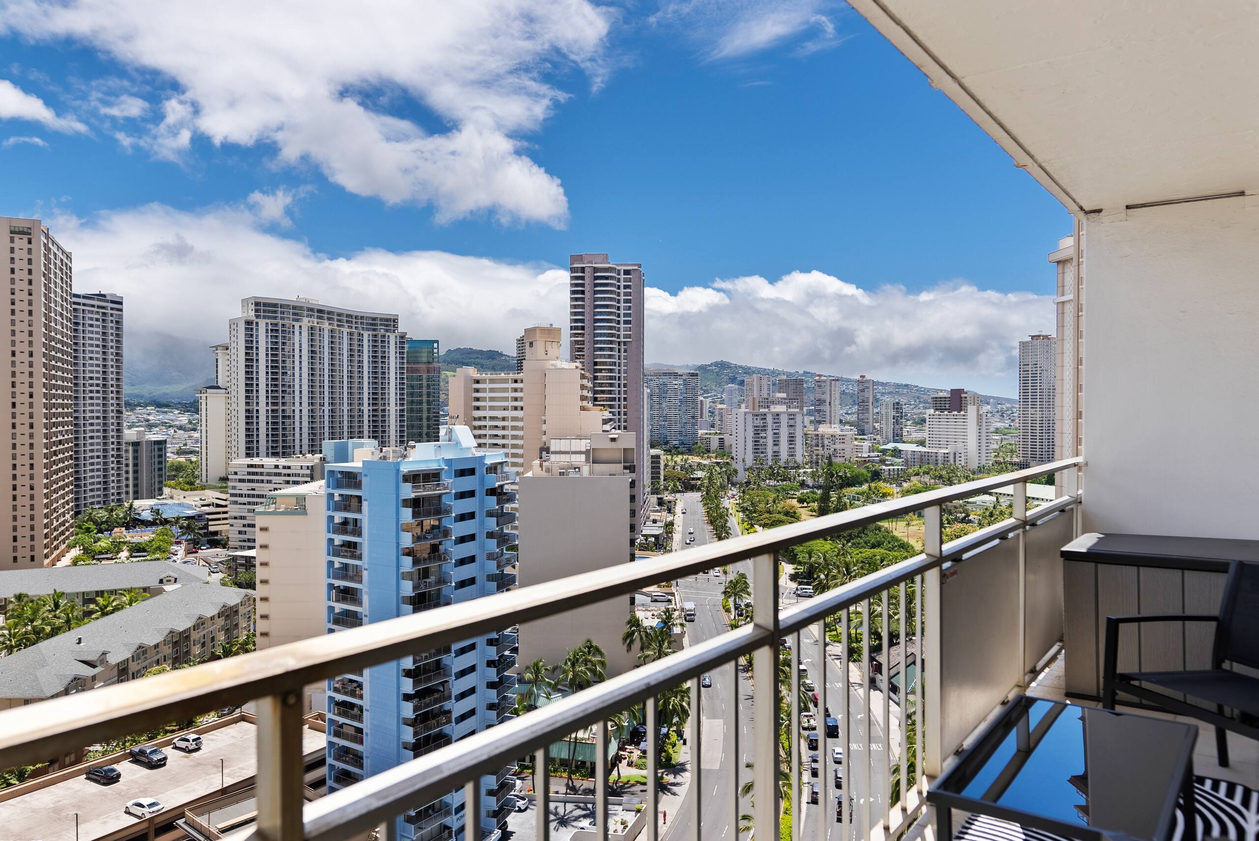 City View Ilikai Queen 1 BDRM Kitchenette and Pool - Image 23