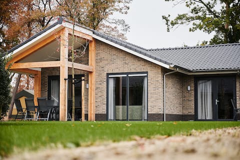 Popular Airbnb listing: Villa Vogelveld | 8 People in Centrum Voorthuizen