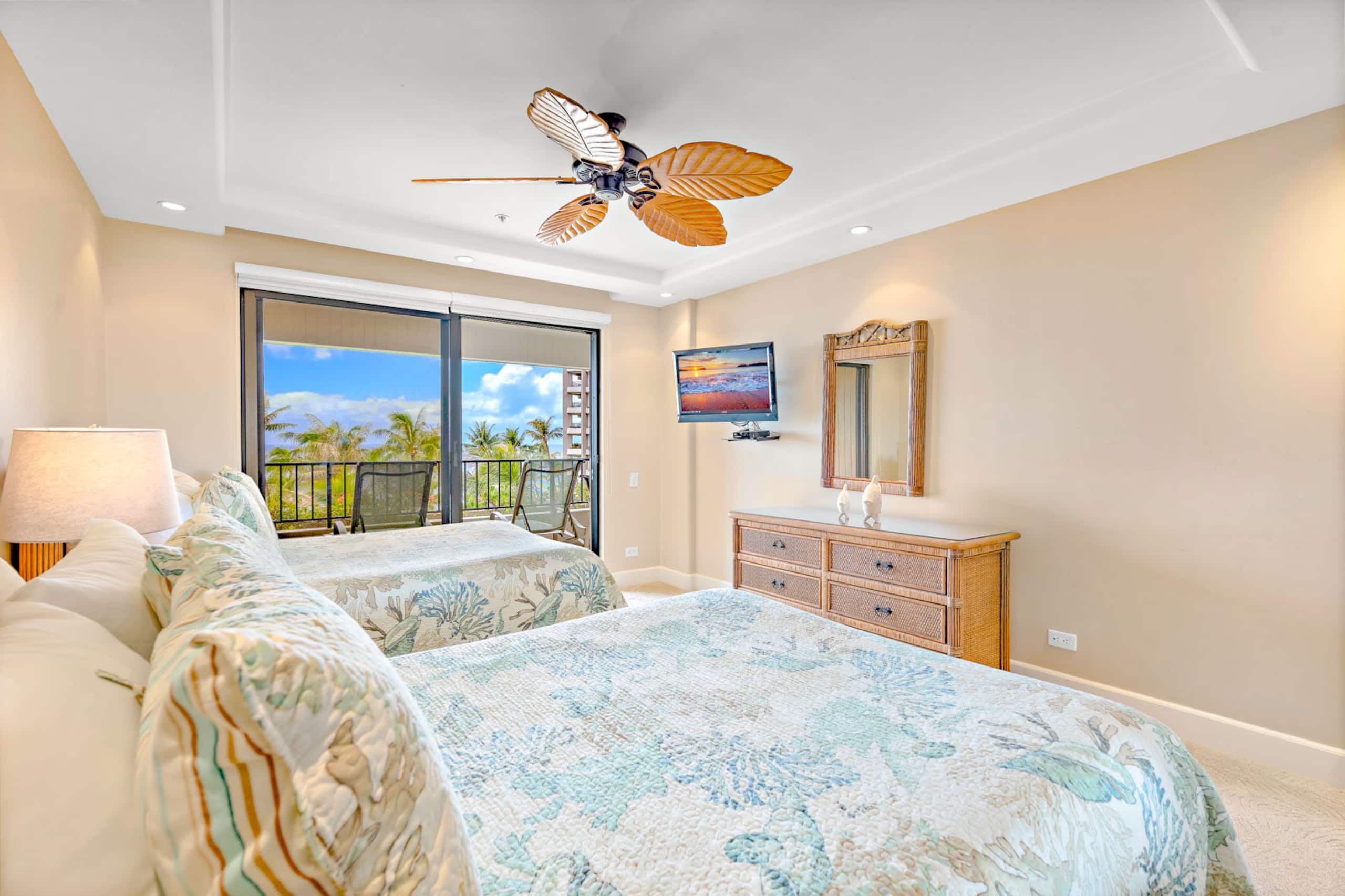 Condo in Lahaina · ★4.88 · 3 bedrooms · 5 beds · 2 shared baths - Image 26