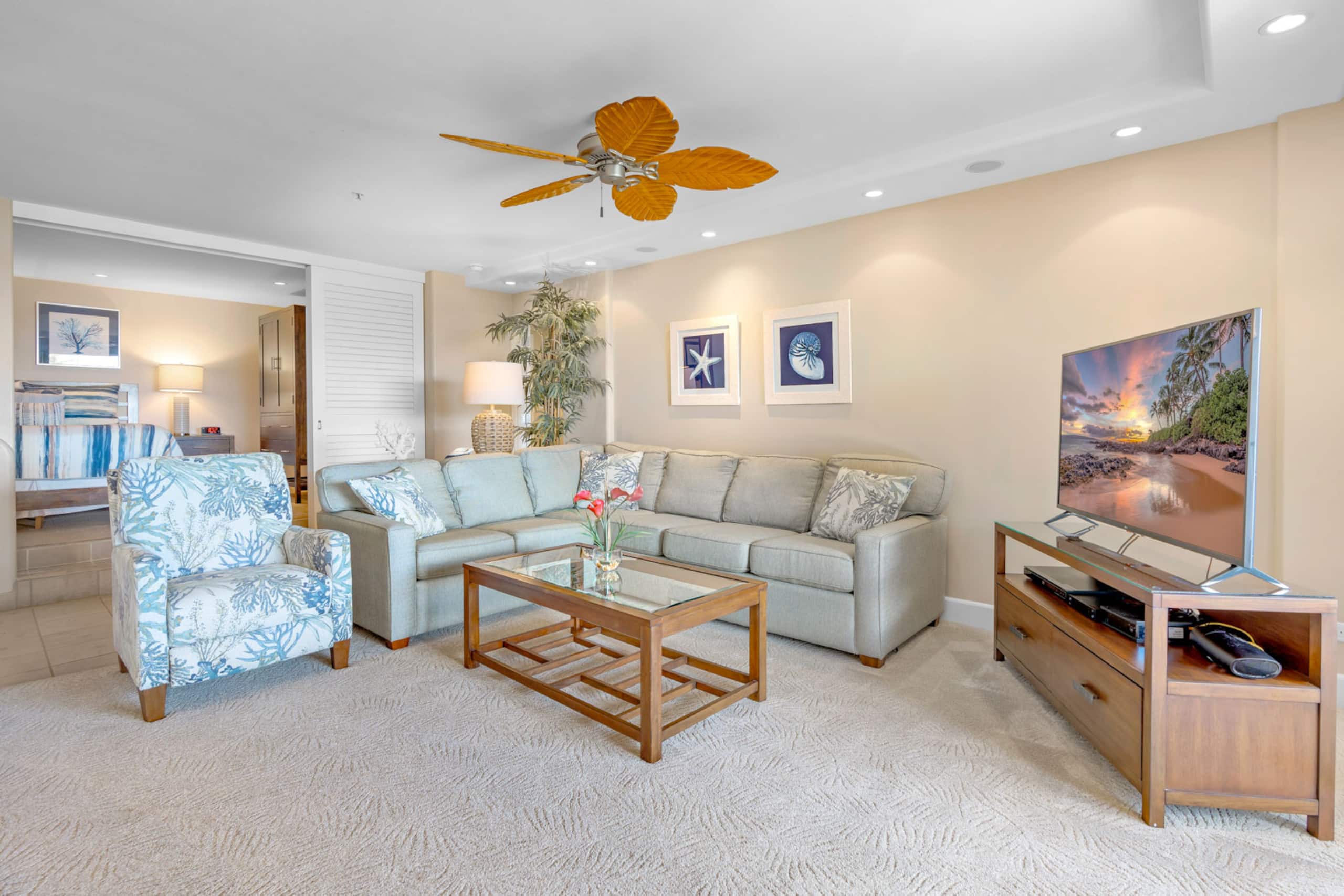 Condo in Lahaina · ★4.88 · 3 bedrooms · 5 beds · 2 shared baths - Image 14