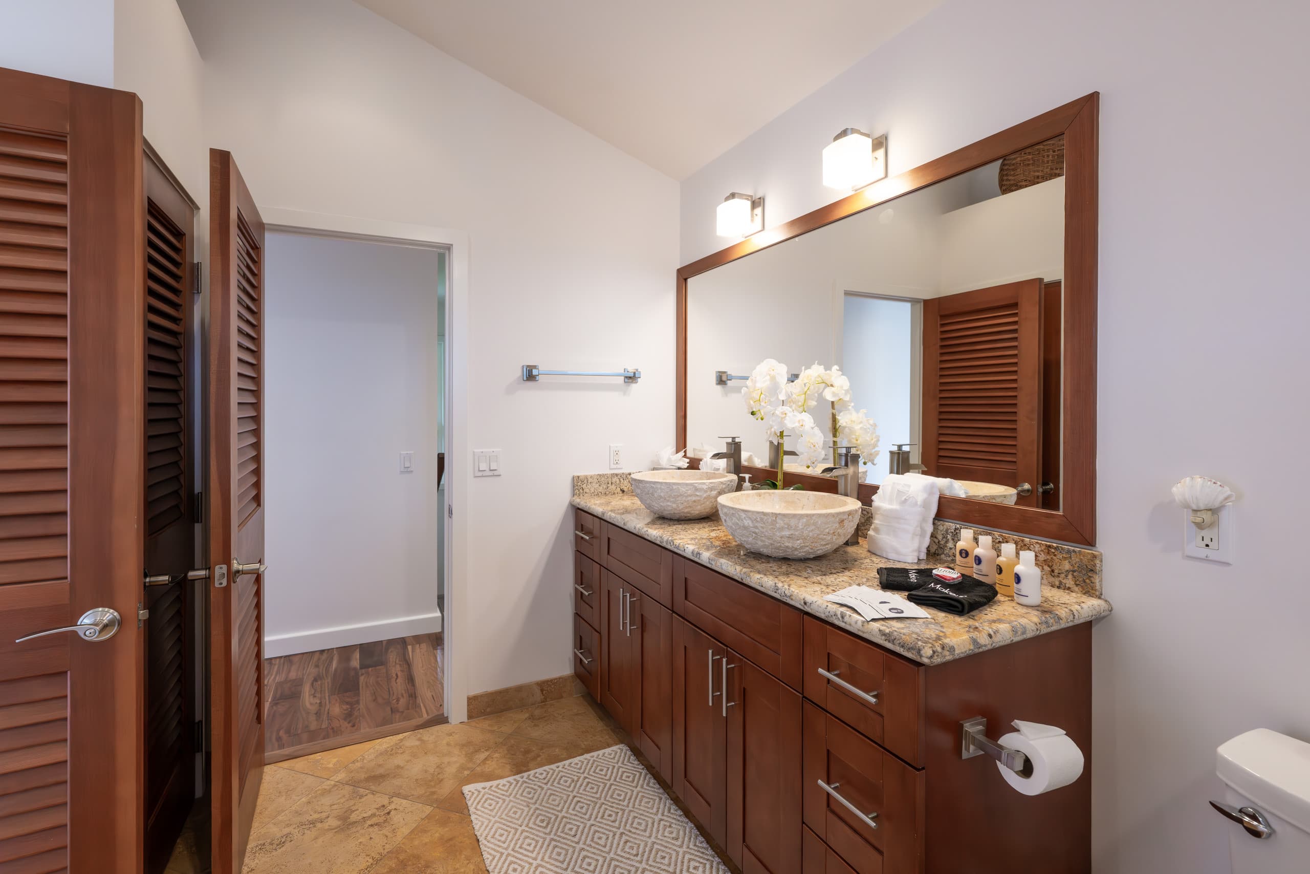Condo in Lahaina · ★5.0 · 3 bedrooms · 5 beds · 3 baths - Image 26