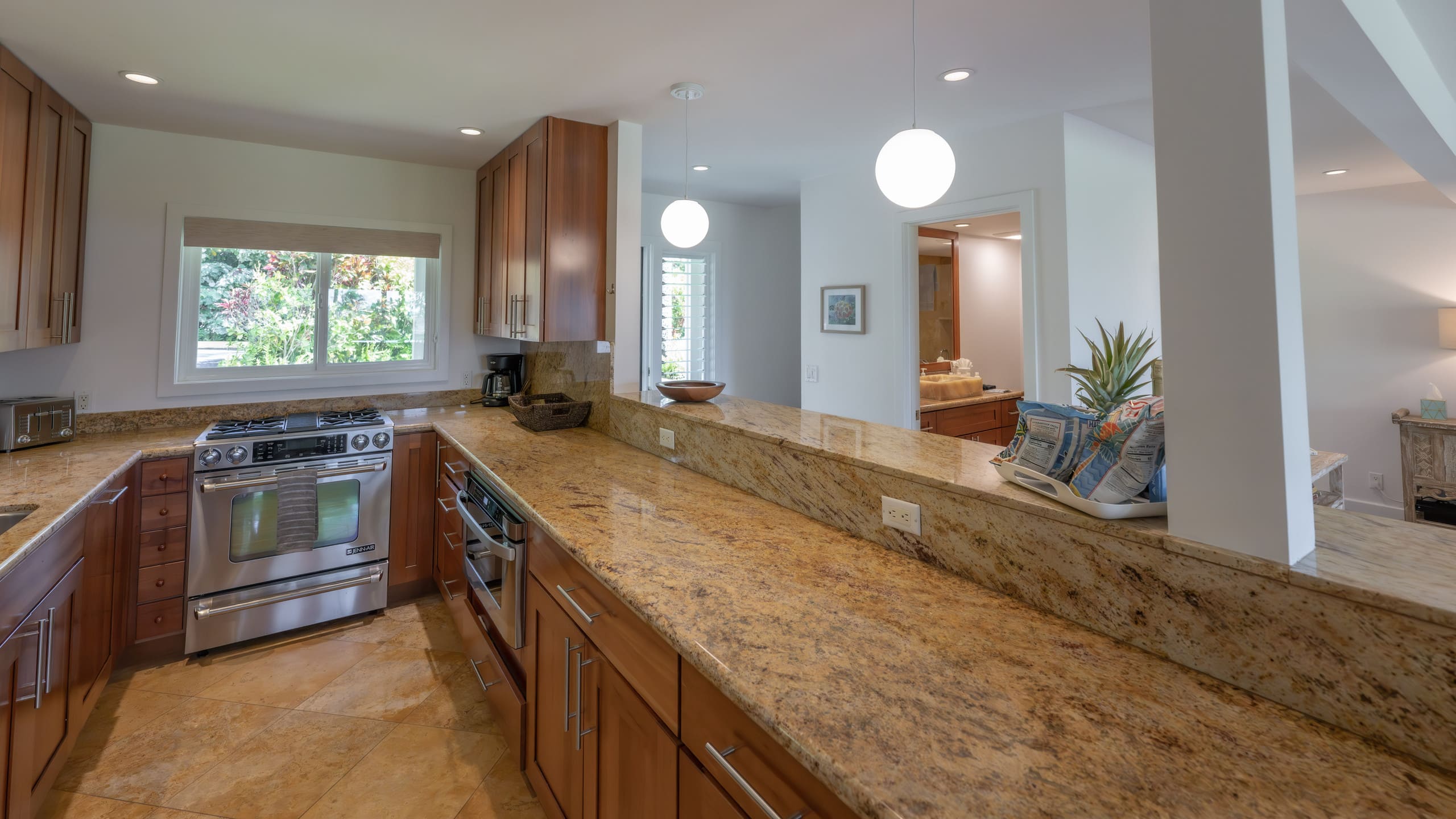 Condo in Lahaina · ★5.0 · 3 bedrooms · 5 beds · 3 baths - Image 6