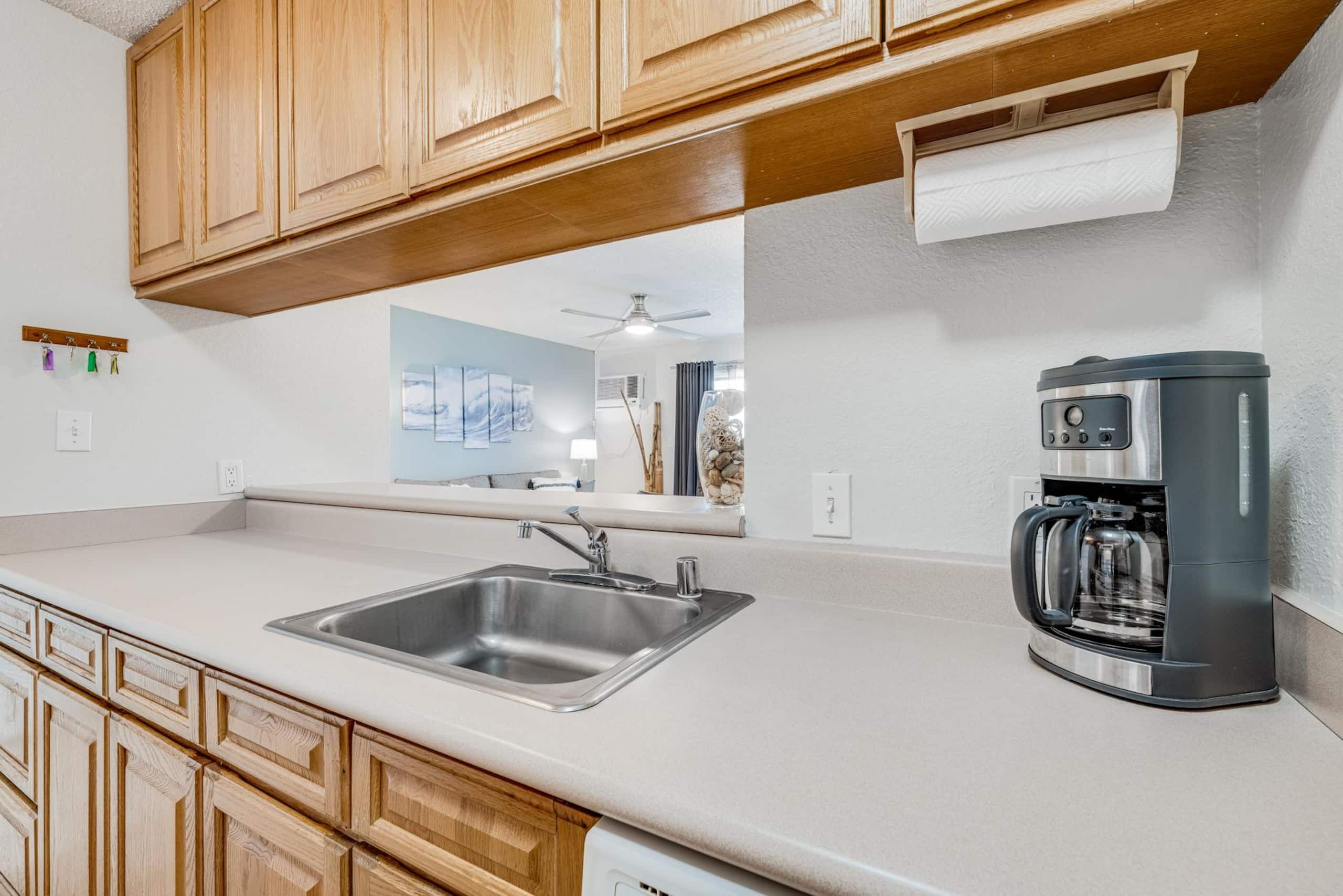 Condo in Kihei · ★4.0 · 2 bedrooms · 3 beds · 1 bath - Image 14