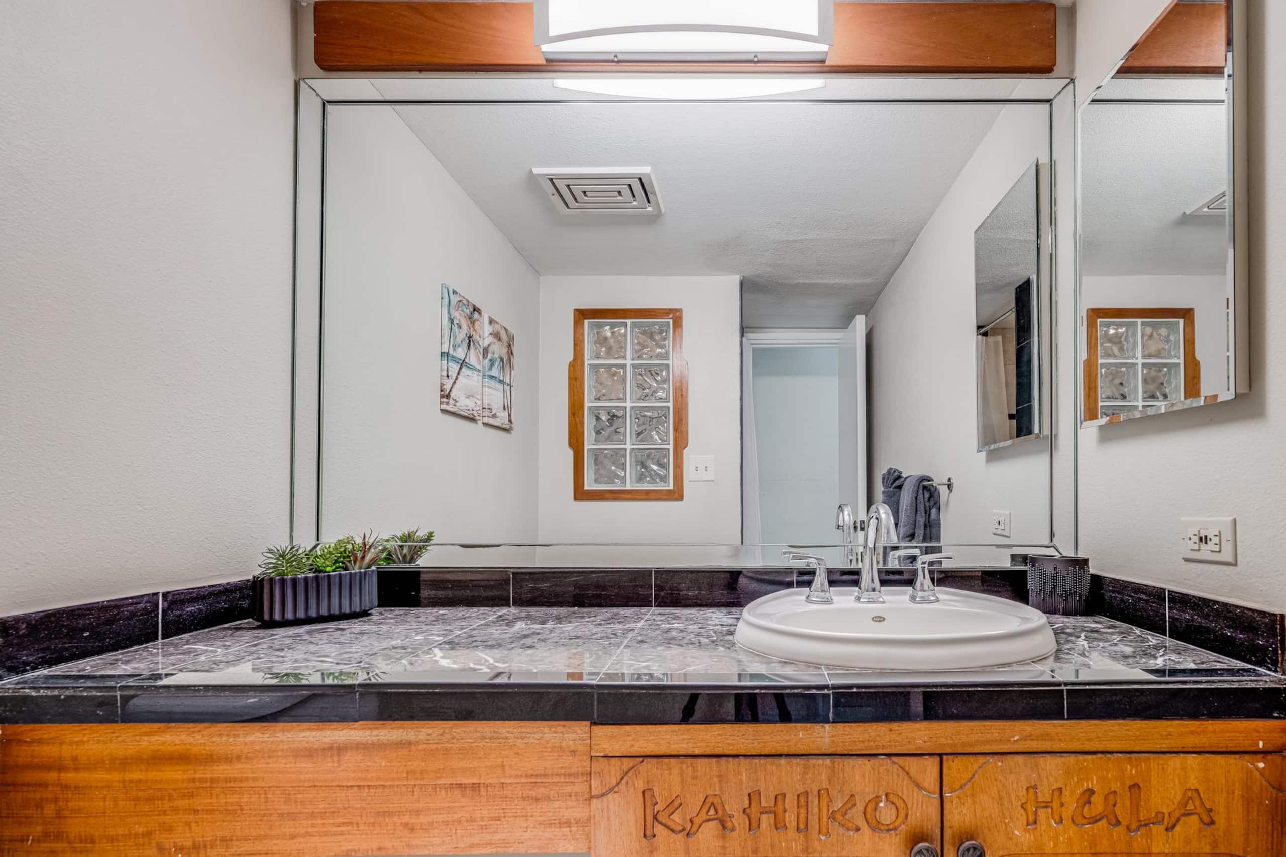 Condo in Kihei · ★4.68 · 3 bedrooms · 5 beds · 3 shared baths - Image 32