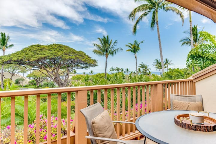 Top Floor Spacious Ocean View Condo! Minutes to Be