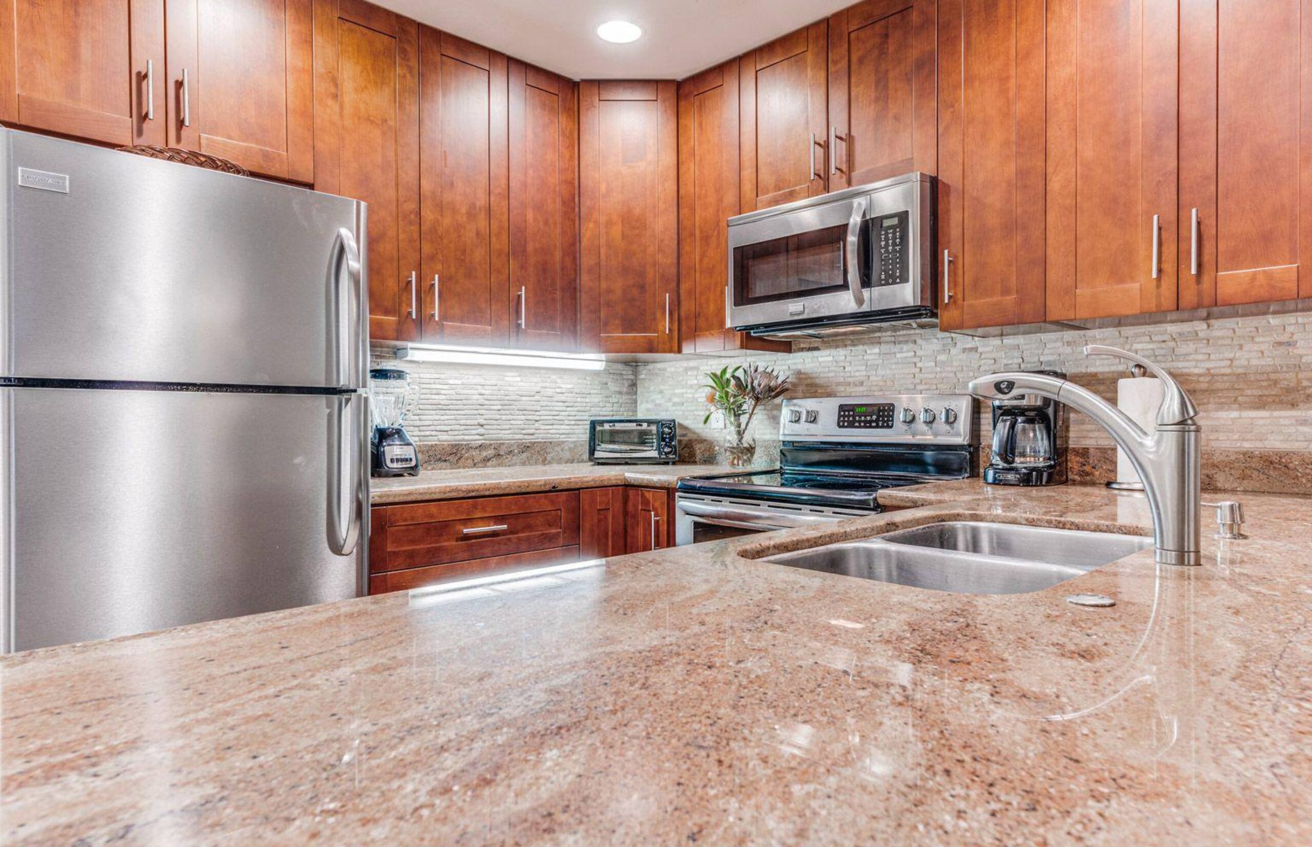 Condo in Kihei · ★4.3 · 2 bedrooms · 3 beds · 2 shared baths - Image 10