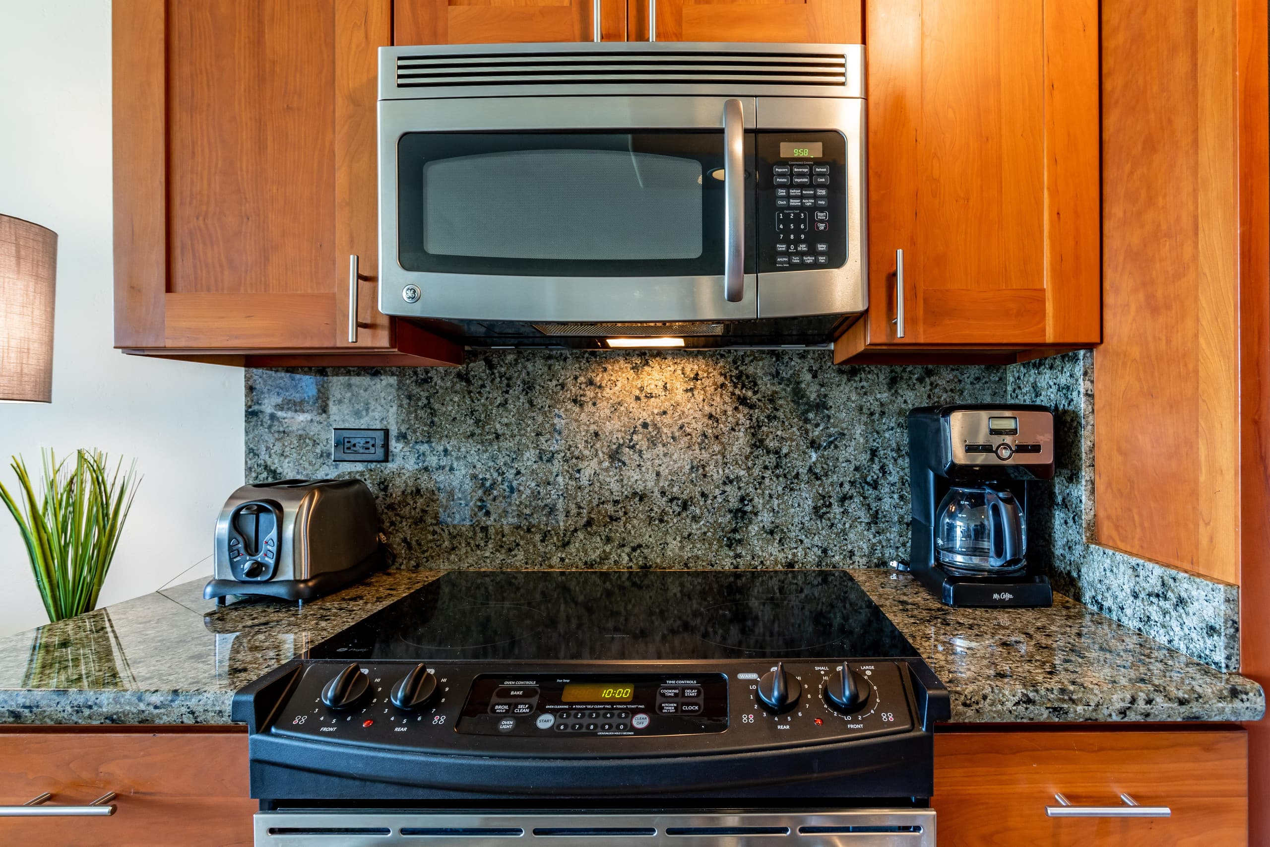 Condo in Kihei · ★4.33 · 1 bedroom · 3 beds · 2 shared baths - Image 3