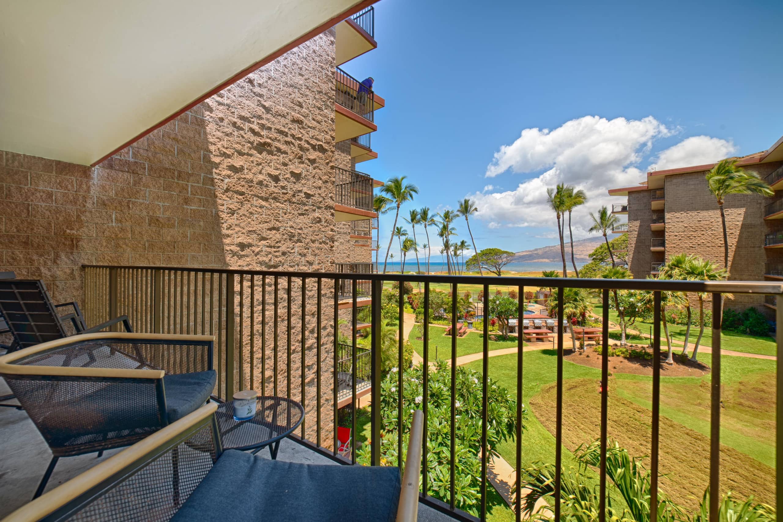 Condo in Kihei · ★4.92 · 1 bedroom · 2 beds · 1 bath - Image 2