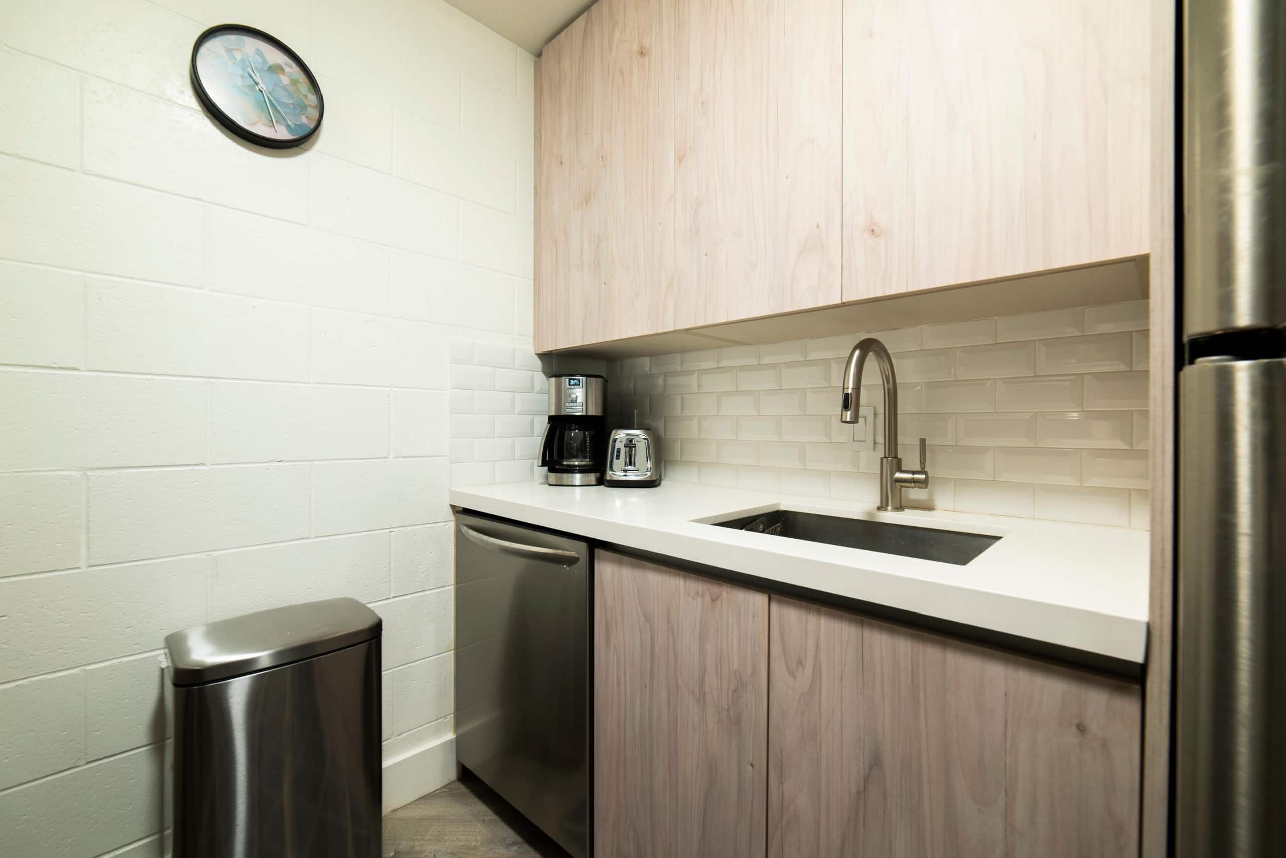 Condo in Kihei · ★4.92 · 1 bedroom · 2 beds · 1 bath - Image 16