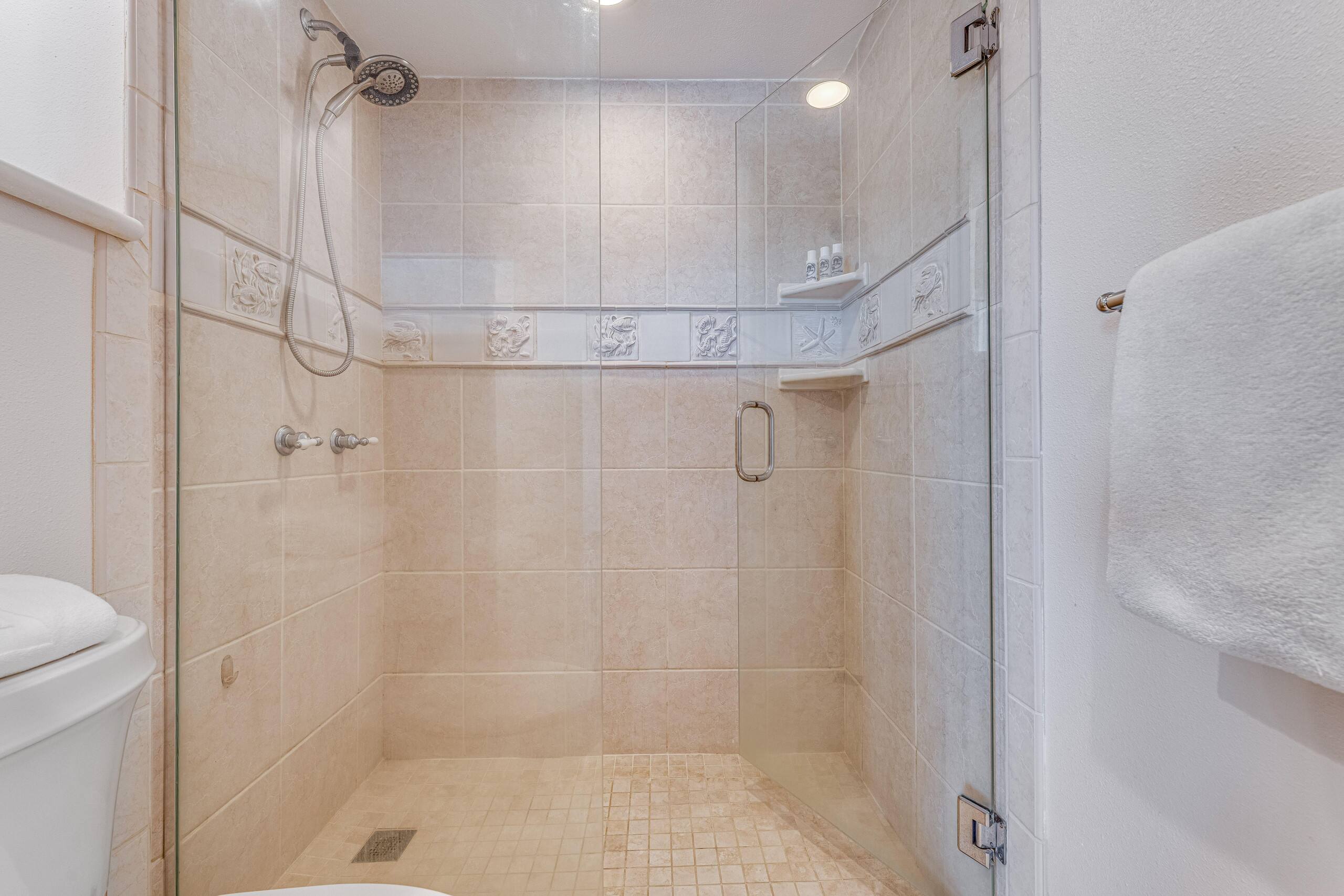 Condo in Kihei · ★4.8 · 1 bedroom · 2 beds · 1 bath - Image 23