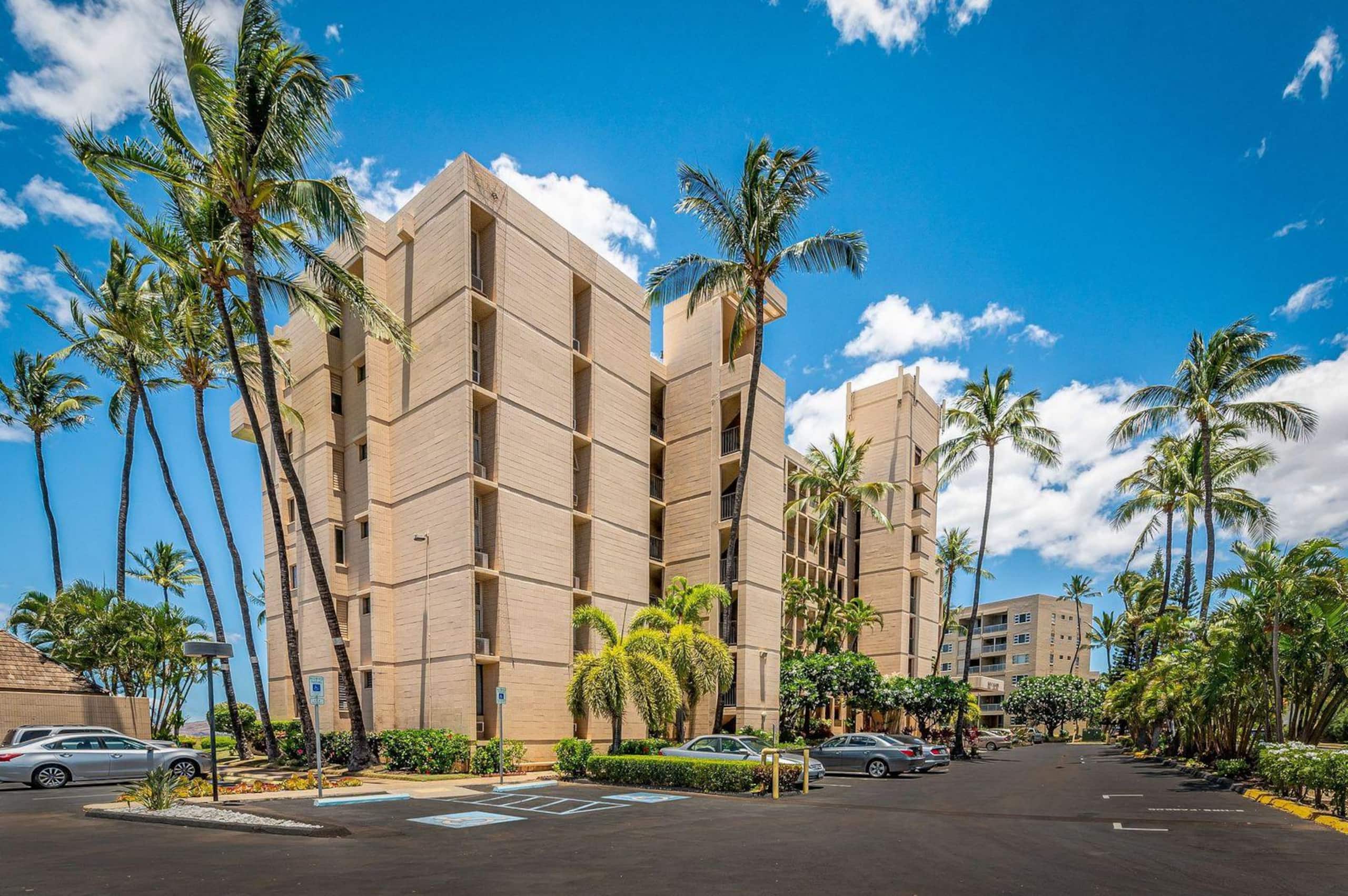 Condo in Kihei · ★4.86 · 1 bedroom · 2 beds · 1 bath - Image 39