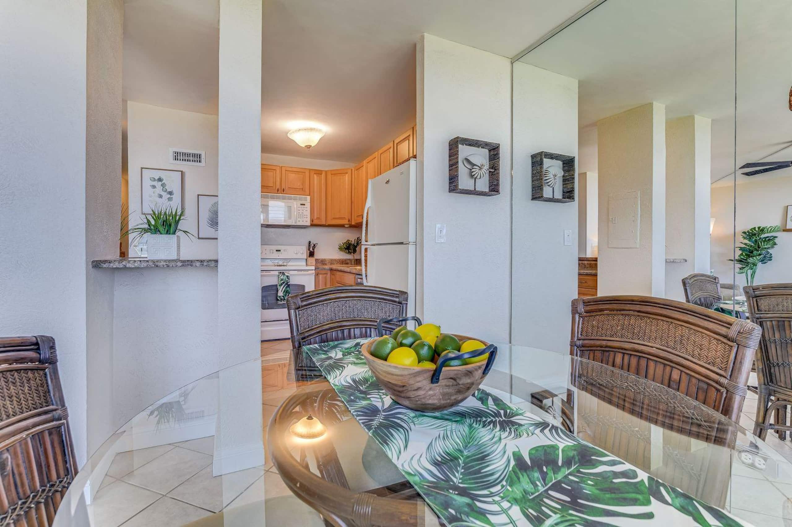 Condo in Kihei · ★4.86 · 1 bedroom · 2 beds · 1 bath - Image 16