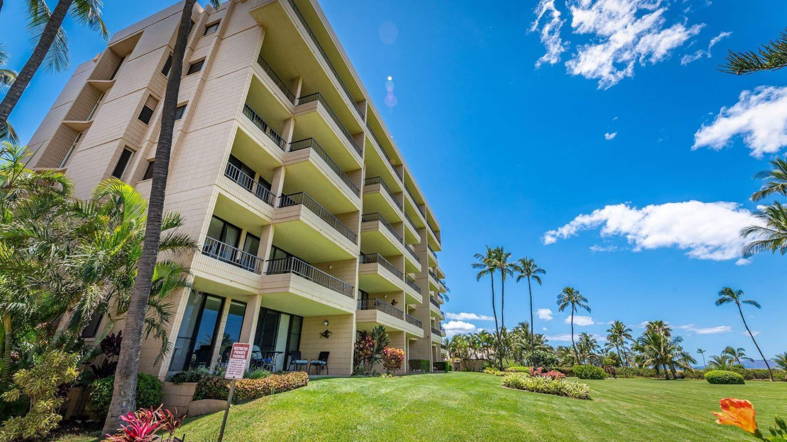Condo in Kihei · ★4.86 · 2 bedrooms · 3 beds · 2 baths - Image 48