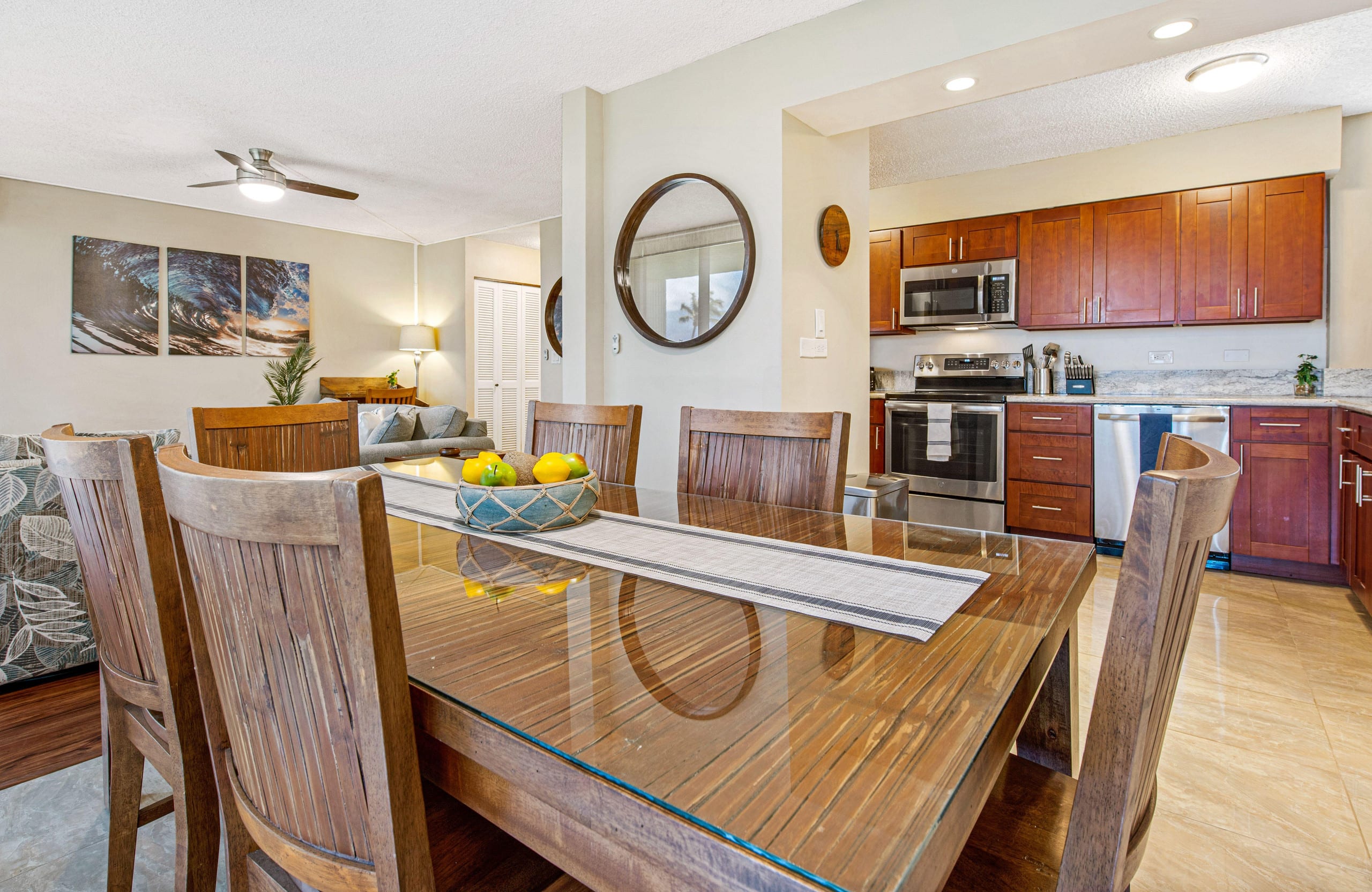 Condo in Kihei · ★4.86 · 2 bedrooms · 3 beds · 2 baths - Image 14