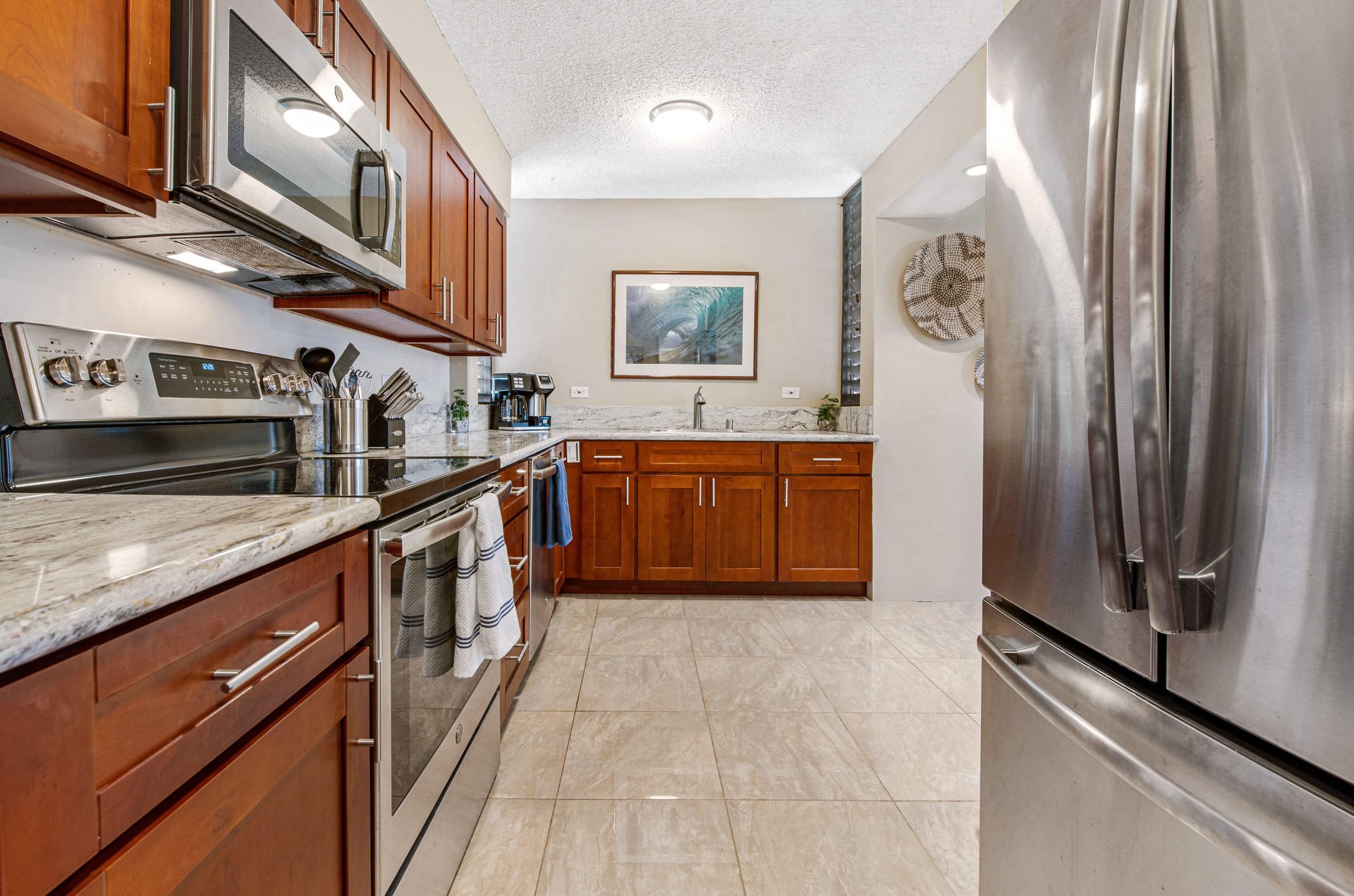 Condo in Kihei · ★4.86 · 2 bedrooms · 3 beds · 2 baths - Image 15