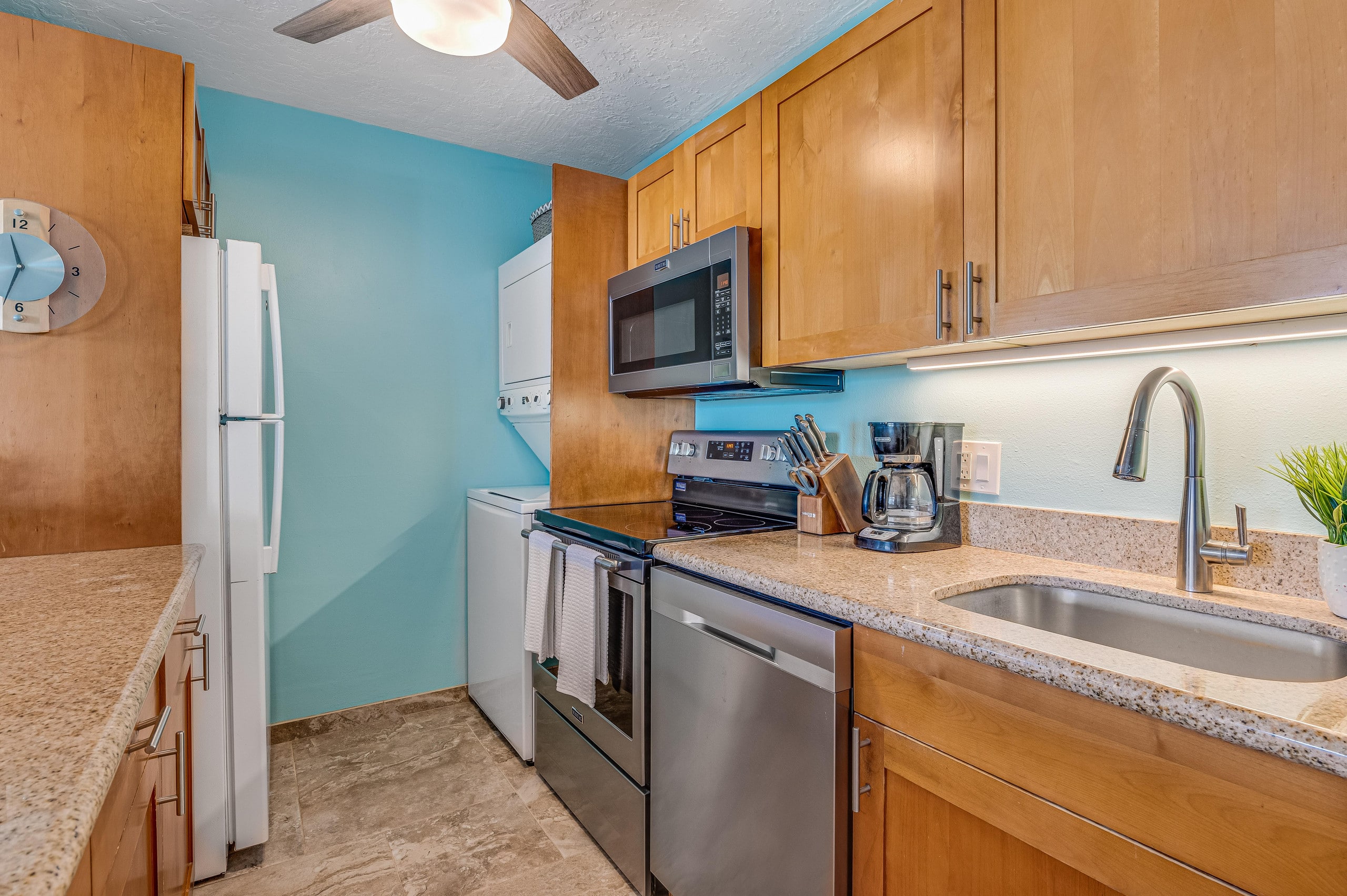 Condo in Kihei · ★5.0 · 2 bedrooms · 3 beds · 2 baths - Image 3