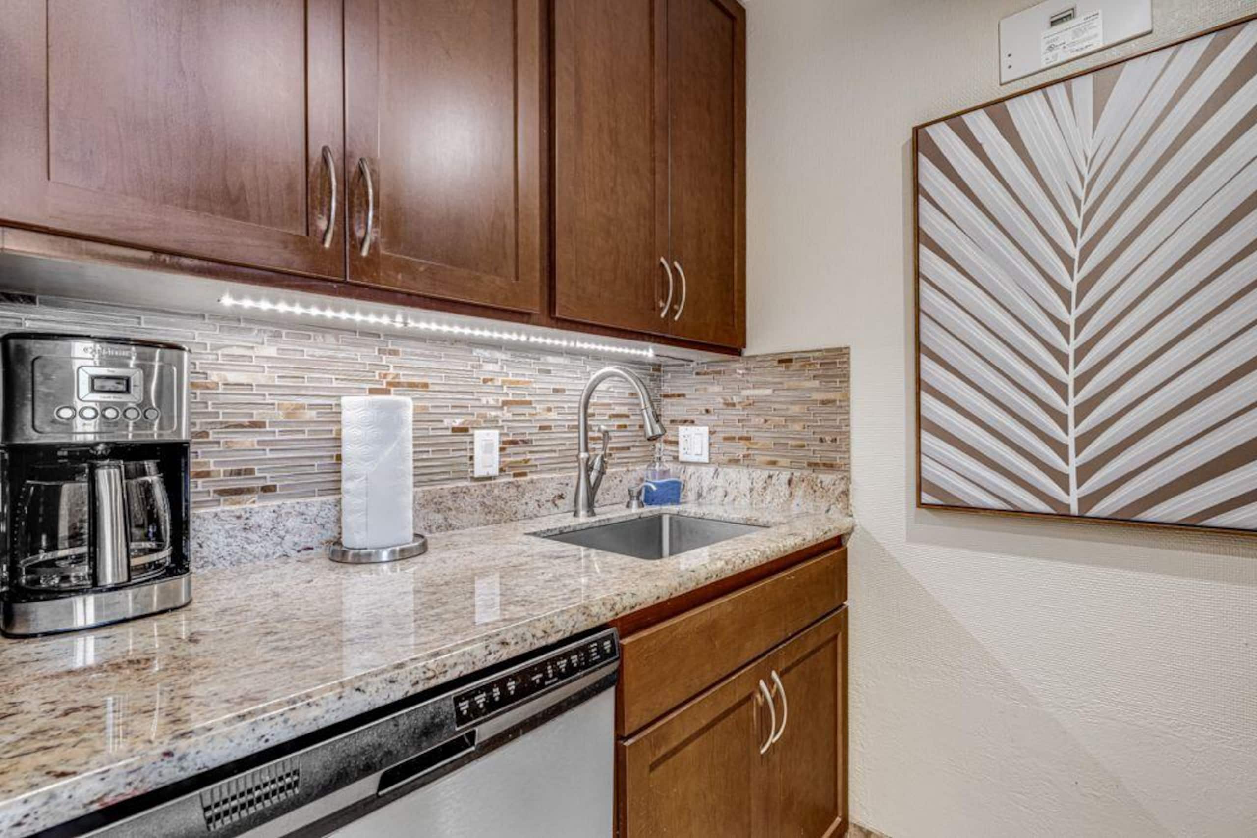Condo in Kihei · ★5.0 · 2 bedrooms · 3 beds · 2 baths - Image 16