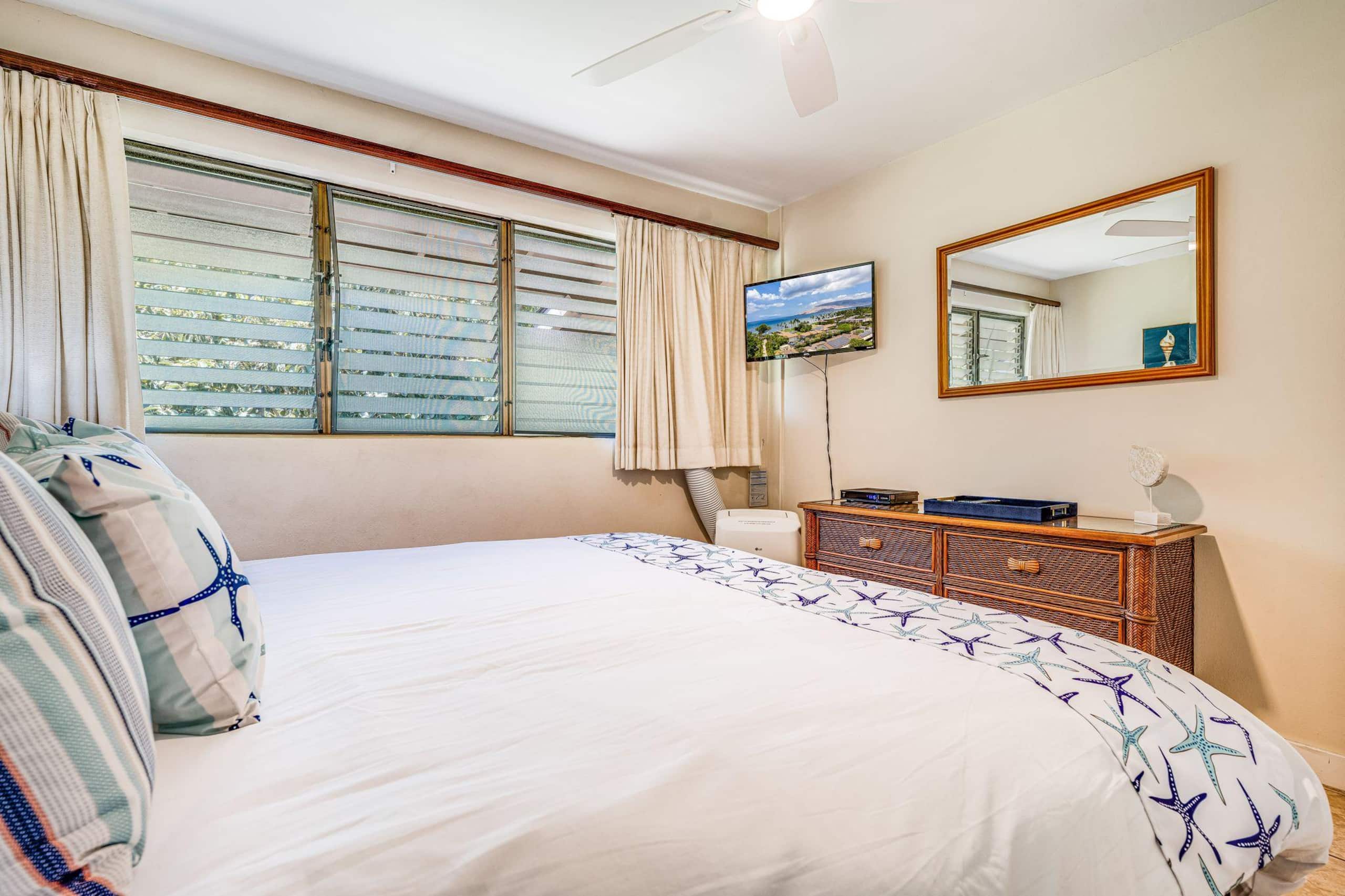 Condo in Kihei · ★4.82 · 1 bedroom · 2 beds · 1 shared bath - Image 16