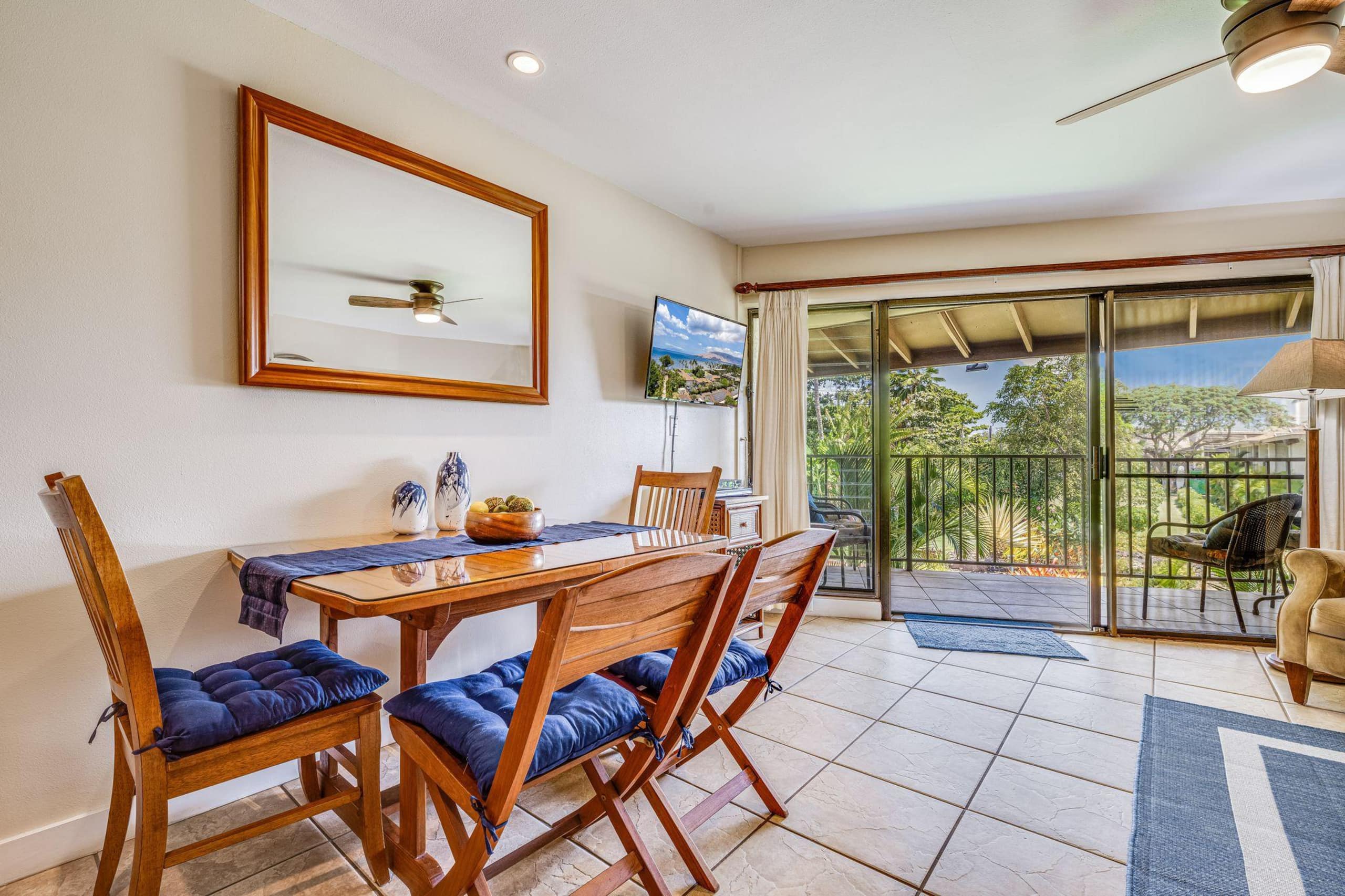 Condo in Kihei · ★4.82 · 1 bedroom · 2 beds · 1 shared bath - Image 9