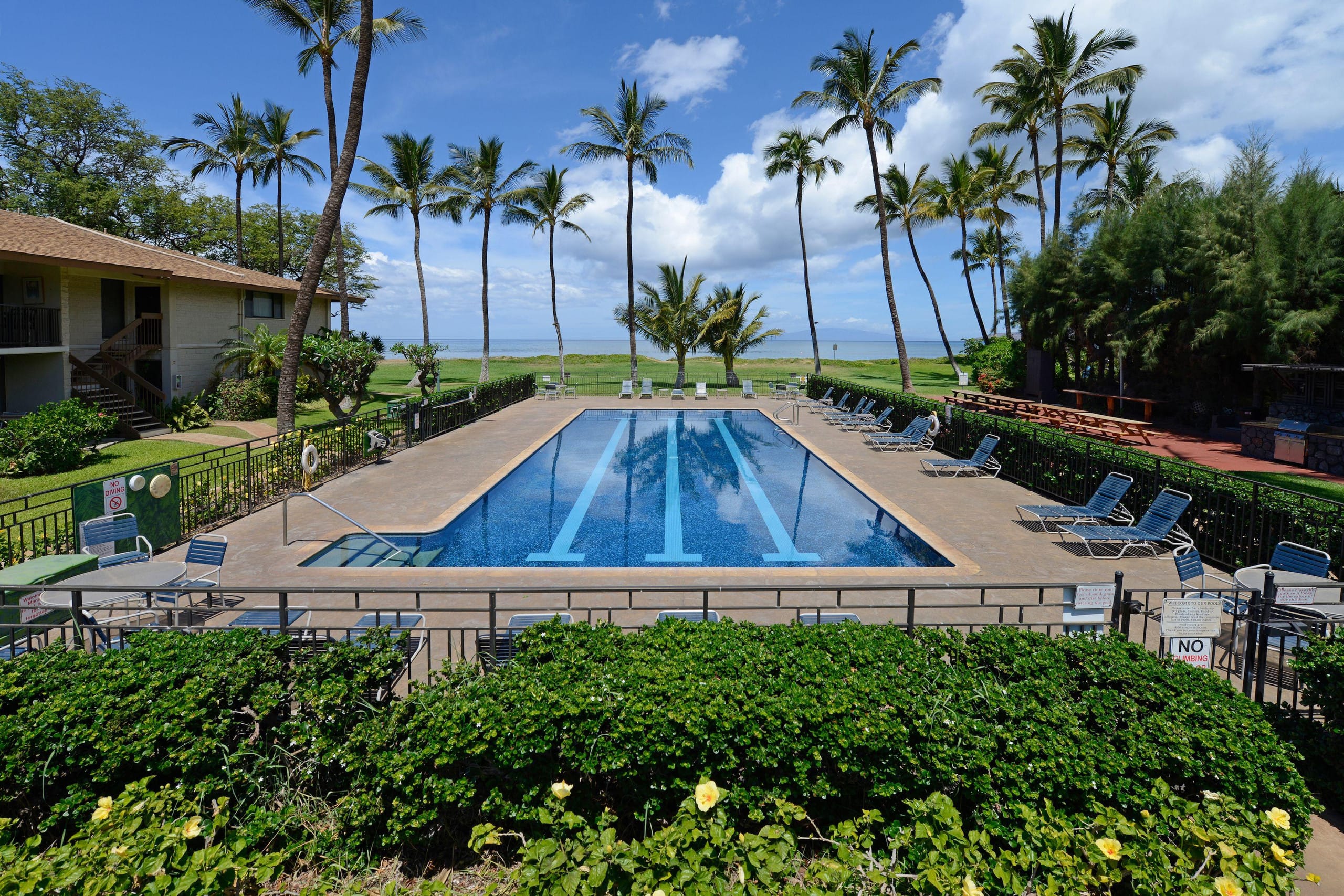 Condo in Kihei · ★4.82 · 1 bedroom · 2 beds · 1 shared bath - Image 29