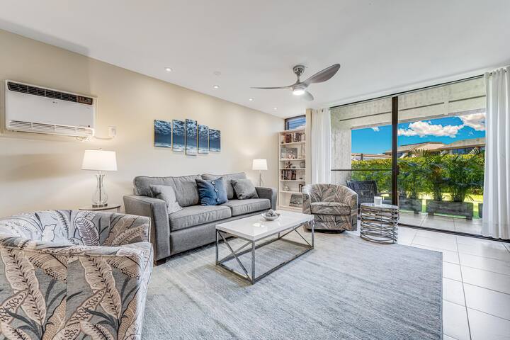 $189/Oct Special! Beach chic condo directly across gallery image 2