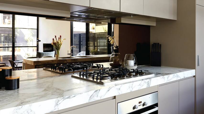 Bosisto Terrace gallery image 3