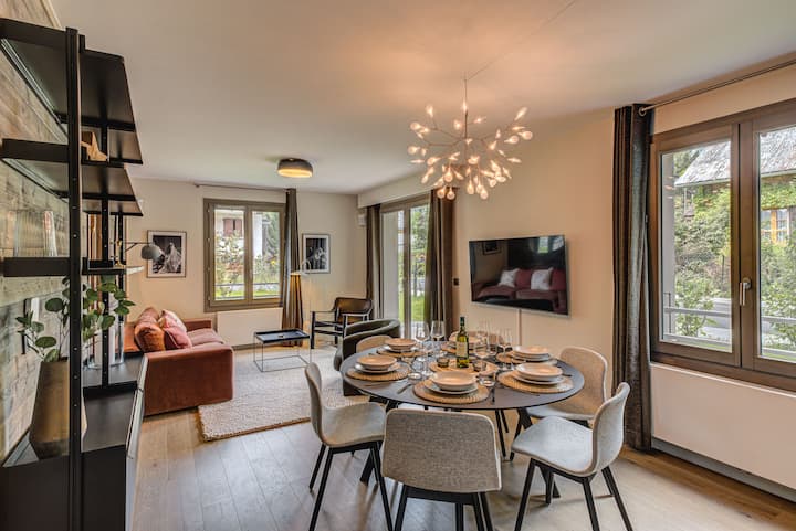 White Pearl A05 - Central Chamonix - Sleeps 4-6 - Chamonix-Mont-Blanc