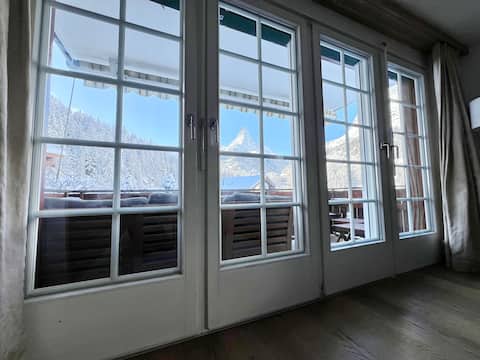Top Airbnb: Apartment with fantastic view of the Matterhorn in Zermatt