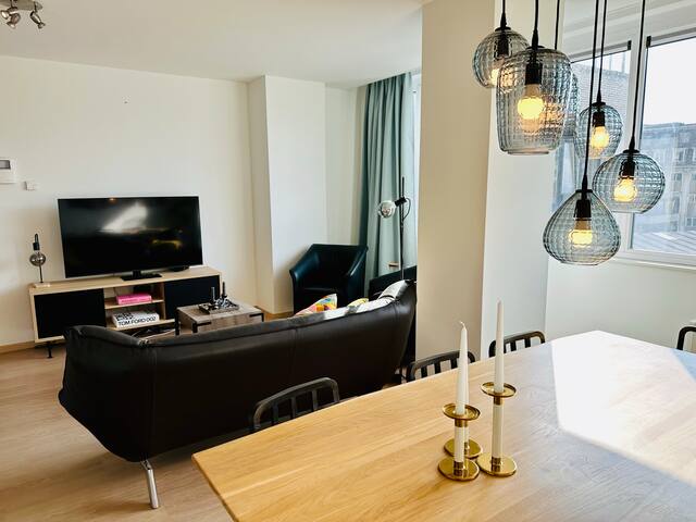 UrbanStay Suites – Grand Place 2 bd Apartment gallery image 3