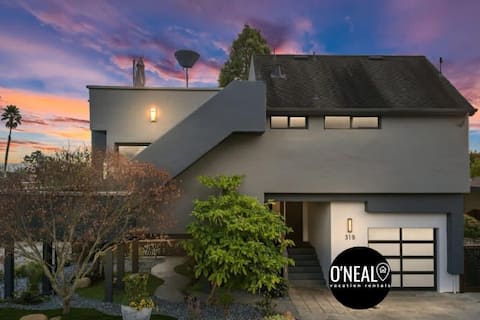 Luxury Aptos Home - Ocean Views & Hot Tub!