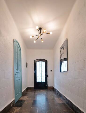 Enjoy a gorgeous house 8BR/18 guests in Condesa gallery image 5