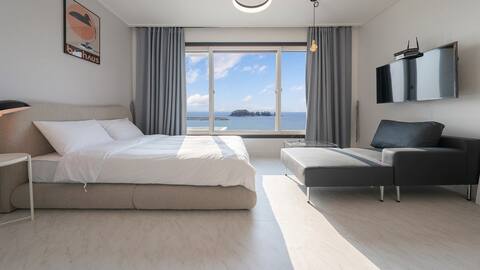Modern with ocean view in Taean