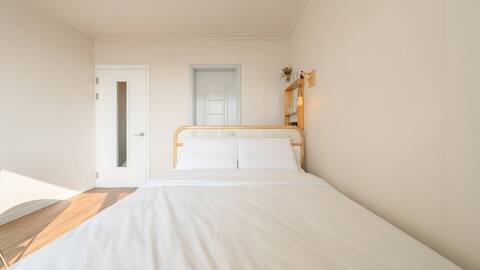 A modern A Deluxe where you can enjoy the ocean view in Taean