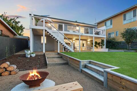 Top performing Airbnb: Luxe Oceanview - Bay Views, Beach & Wineries in Dromana