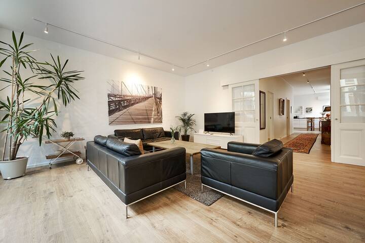 Strøget – Close To Tivoli – Metro-absolute Center gallery image 4