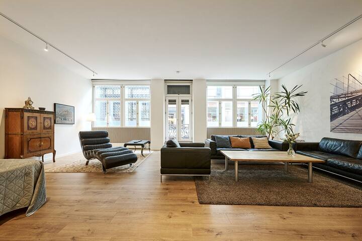 Strøget – Close To Tivoli – Metro-absolute Center gallery image 5